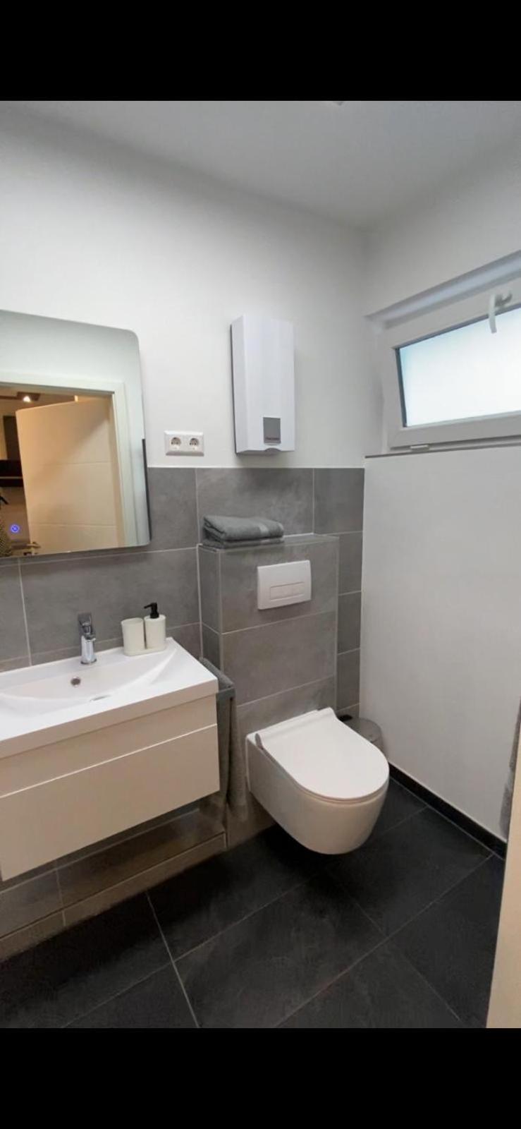 Luxus Apartment With Balcony Dortmund Buitenkant foto