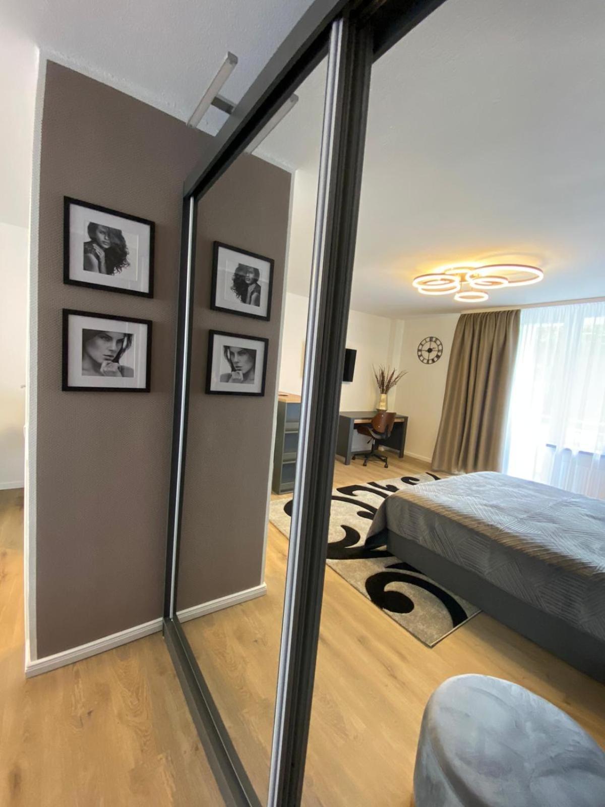 Luxus Apartment With Balcony Dortmund Buitenkant foto