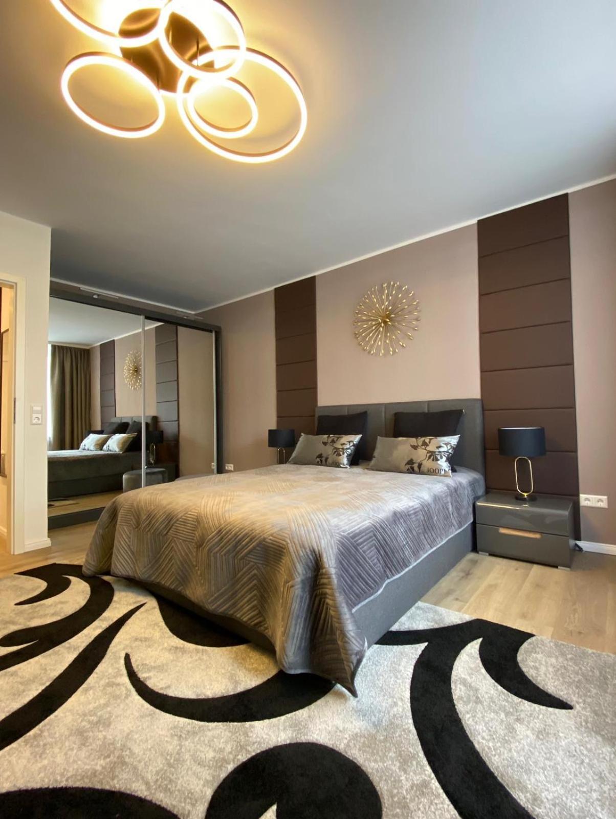 Luxus Apartment With Balcony Dortmund Buitenkant foto